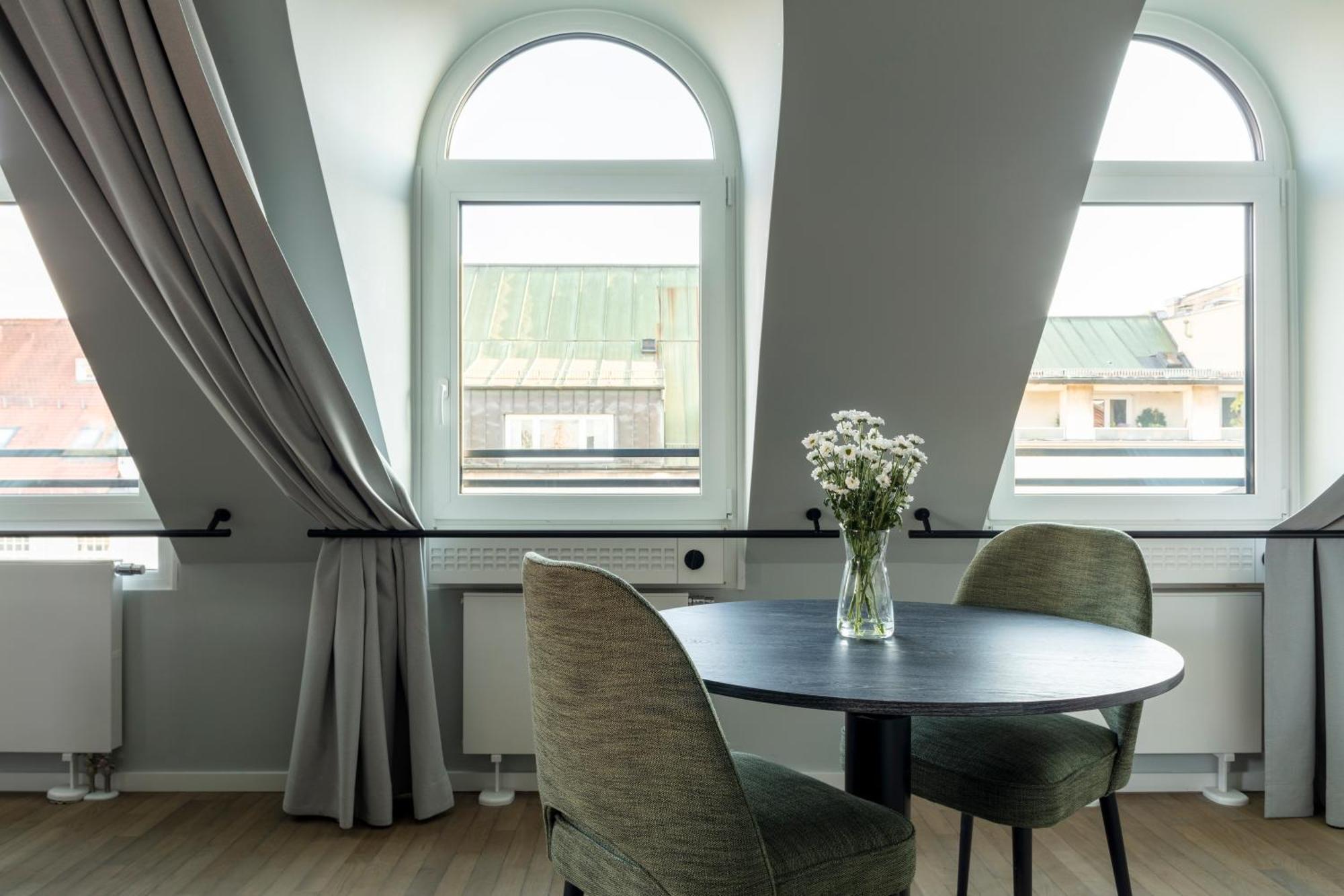 Numa Blend Aparthotel 4*